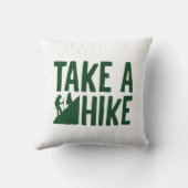 ハイキングをする クッション (裏面)