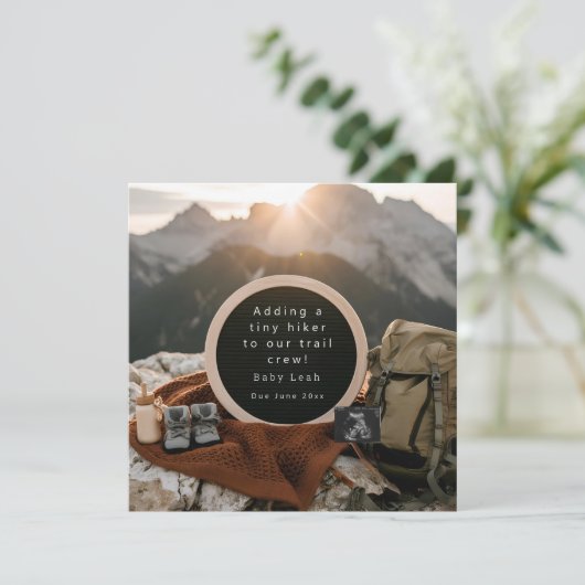 ハイキングをテーマにした妊娠告知 シーズンカード (スタンド正面)