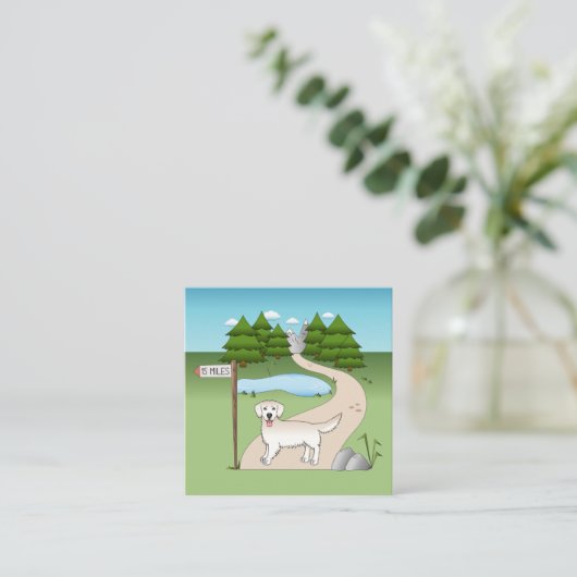 ハイキングトレイルの英語クリームゴールデンレトリバー スクエア名刺 (スタンド正面)