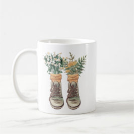 ハイキングブーツと野の花 コーヒーマグカップ