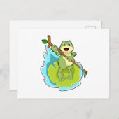 ハイキング中の杖を持ったカエル ポストカード (正面/裏面)
