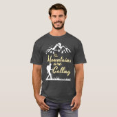 ハイキング山々が呼び出している Tシャツ (正面フル)