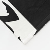 ハイキング引用文モノクロ山景色を撮る フリースブランケット (角)