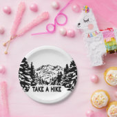 ハイキング引用文モノクロ山景色を撮る ペーパープレート (パーティー)