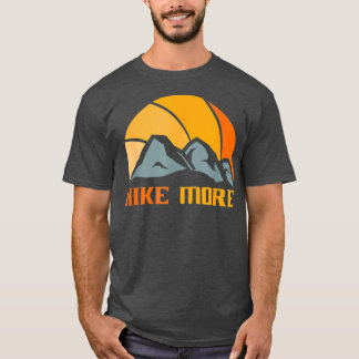 ハイキング自然ハイカーホビーギフトハイキング Tシャツ