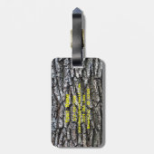 ハイキングiHIKEブートプリントツリーの樹皮の背景 ラゲッジタグ (裏面縦)