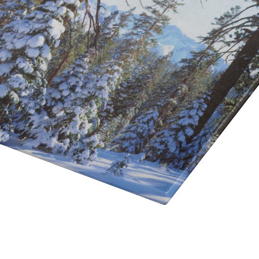 ハイシエラ2の雪に覆われた赤いモミの木 カッティングボード (角)