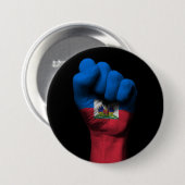 ハイチの旗が付いている上げられたくいしばられた握りこぶし 缶バッジ (正面&裏面)