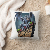 ハイツの守護者：ゴシック様式のガーゴイルのアートワーク クッション (ブランケット)