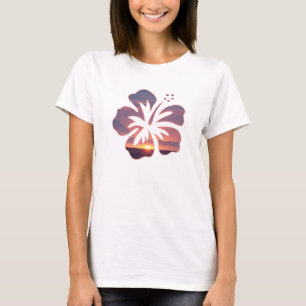 ハイビスカスの花のカウアイ島の日没 Tシャツ