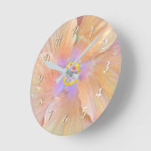 ハイビスカス熱帯花ピンクと金ゴールドかわいい夏 ラウンド壁時計 (傾斜)