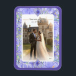 ハイビスカス&レースBLUE マグネット<br><div class="desc">私にとって、ハイビスカスは最も美しい花の一つである。この花で私のインスピレーションは、ロマンチックな白いレース模様（グラフィック効果）と小さな軽い金ゴールドの輪郭を持つハイビスカスブッシュ模様（同じ色合い）。私はあなたに新しい、ソフトでロマンチックなフローラスタイルを提案する。</div>