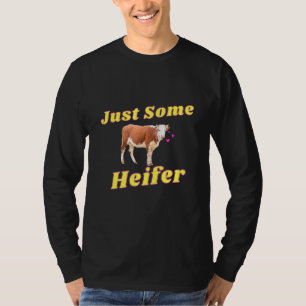 ハイファーの牛の農場の動物のハイパー目標 Tシャツ