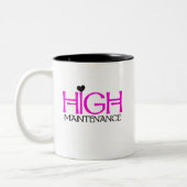 ハイメンテナンスのTシャツおよびギフト ツートーンマグカップ (左)