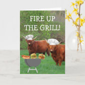 ハイランドおもしろいステアバーベキュー誕生日 カード (黄色い花)