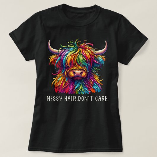 ハイランドの牛の汚れたカラフル髪 Tシャツ (デザイン正面)