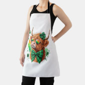 ハイランドカウセントパトリックのラッキー牛 エプロン (インサイチュ)