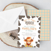 ハイランドカウノミファーストロデオ女性のカーボーイ誕生日 招待状