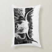 ハイランドロングホーン牛の白黒素朴保 アクセントクッション (正面(垂直))