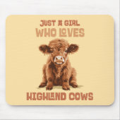 ハイランド牛が大好きな女の子だ マウスパッド (正面)