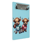 ハイランド牛とサッカー ミニクリップボード (アングル)