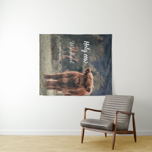 ハイランド牛の子　一歳誕生日パーティー タペストリー (インサイチュ(横))