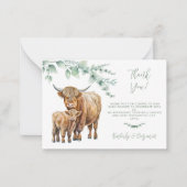 ハイランド牛の緑の農場の赤ちゃんシャワーありがとう ノートカード (正面)
