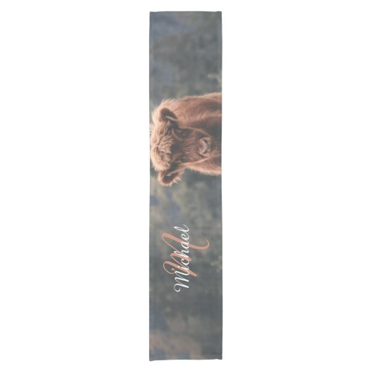 ハイランド牛ふくらはぎ秋の草モノグラムイニシャル ショートテーブルランナー (正面)