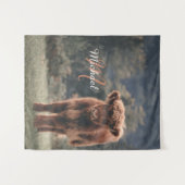 ハイランド牛ふくらはぎ秋の草モノグラムイニシャル タペストリー (正面(横))