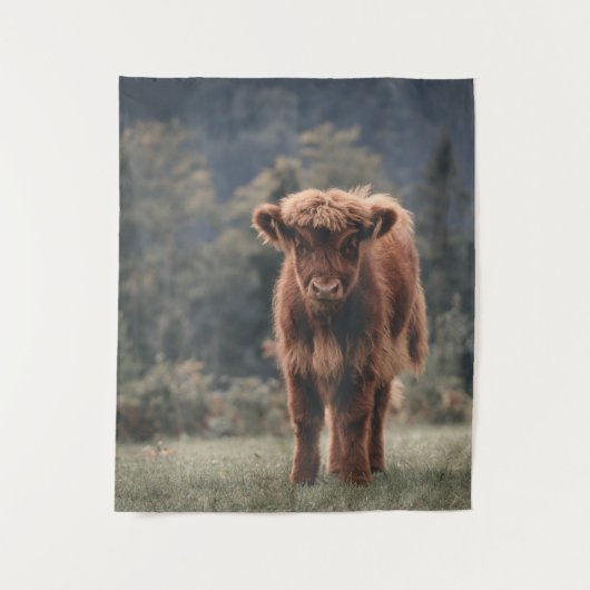 ハイランド牛ふくらはぎ秋の草原 タペストリー (正面)