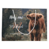 ハイランド牛カーフモノグラム最初の誕生日パーティー ラージペーパーバッグ (裏面)