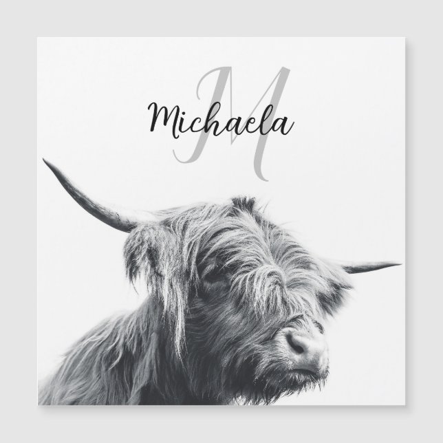 ハイランド牛ポートレートイニシャルモノグラム白黒 (正面)