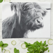 ハイランド牛ポートレートイニシャルモノグラム白黒 キッチンタオル (折り畳み)