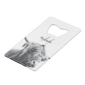 ハイランド牛ポートレートイニシャルモノグラム白黒 クレジットカード栓抜き (裏面アングル)