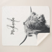 ハイランド牛ポートレートイニシャルモノグラム白黒 シェルパブランケット (正面(横))