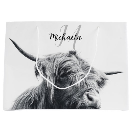 ハイランド牛ポートレートイニシャルモノグラム白黒 ラージペーパーバッグ (正面)