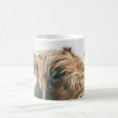 ハイランド牛ポートレート名前をカスタムするイニシャルモノグラム コーヒーマグカップ (中央)