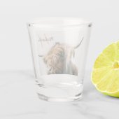 ハイランド牛ポートレート名前をカスタムするイニシャルモノグラム ショットグラス (裏面)