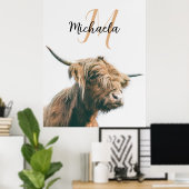 ハイランド牛ポートレート名前をカスタムするイニシャルモノグラム ポスター (ホームオフィス)