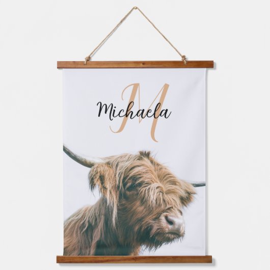 ハイランド牛ポートレート名前をカスタムするイニシャルモノグラム 吊り下げ型タペストリー (正面)