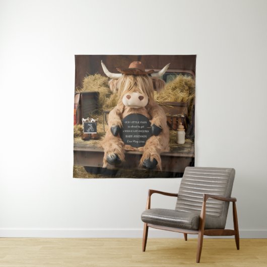 ハイランド・カウファームをテーマにした妊娠告知 タペストリー (インサイチュ)