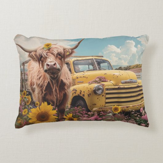 ハイランド・カウ ヴィンテージ イエロートラック ひまわり ラスティック アクセントクッション (正面)