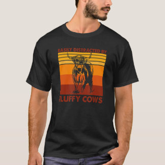 ハイランド・キャトルに気を取られやすい 髪の多い牛 ファ Tシャツ