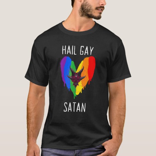 ハイルゲイサタンLGBTゴシックゲイプライドバプホメスペンタグ Tシャツ (正面)