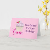 ハウスウィート誕生日カップケーキ カード (黄色い花)