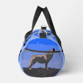 ハウリングウルフin冬 – オリジナルワイルドライフアート ダッフルバッグ (右)