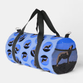 ハウリングウルフin冬 – オリジナルワイルドライフアート ダッフルバッグ (右コーナー)