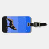 ハウリングウルフin冬 – オリジナルワイルドライフアート ラゲッジタグ (正面横)