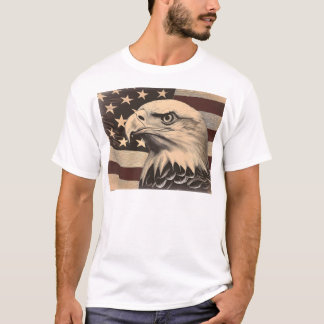 ハクトウワシとアメリカ国旗 ビンテージ風デザイン Tシャツ