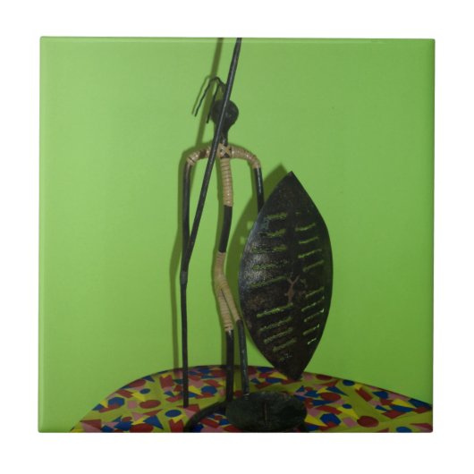 ハクナマタタケニアマサイ タイル (正面)